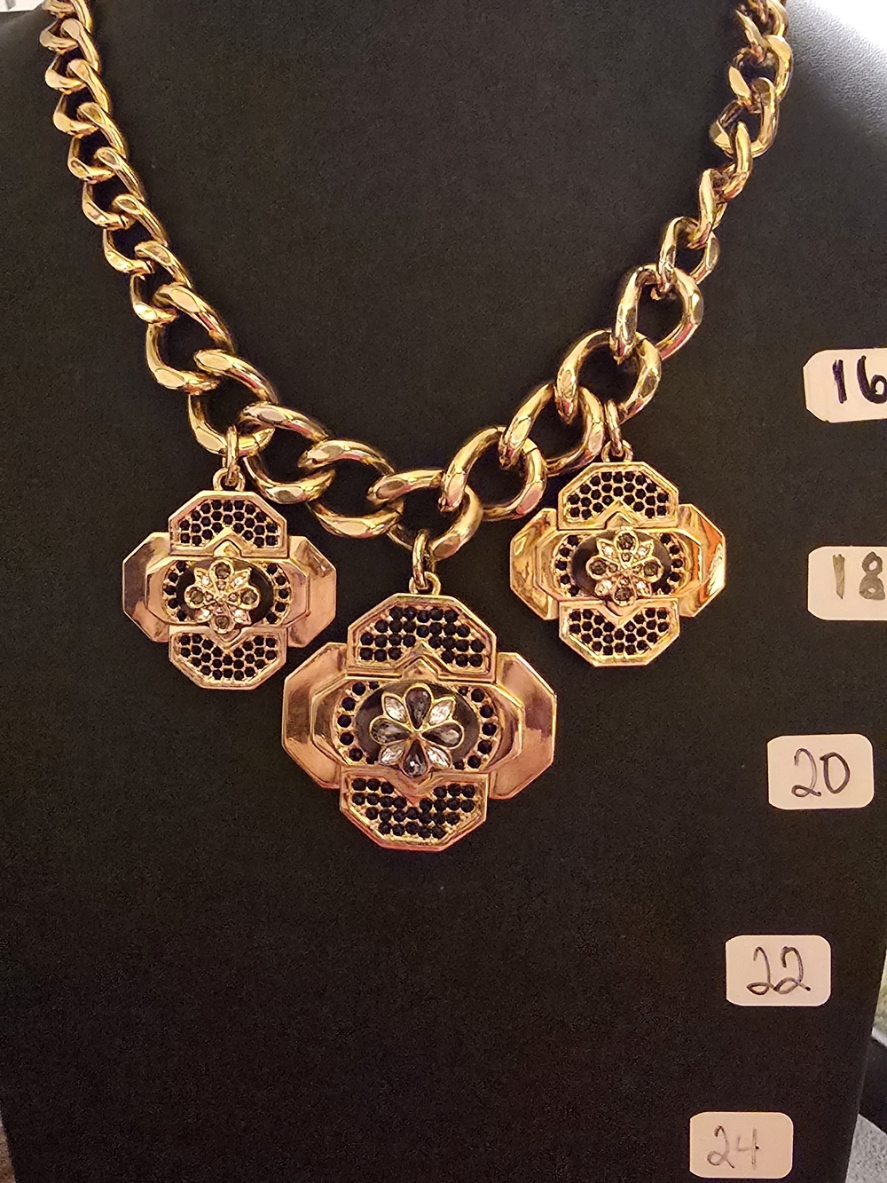Ann Taylor chunky gold-tone - Picture 6 of 7
